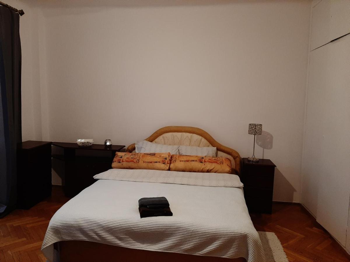 Rooms In Centrum Warsawa Bagian luar foto